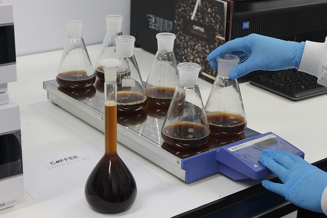 新一代潜伏性固化剂DBU对甲苯磺酸盐，在高温下快速固化，提高生产效率